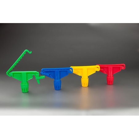 Pinza plástico para fregona (sin elementos metálicos) HCCP. Compra accesorios de baño industriales en VenusCatalogo.com