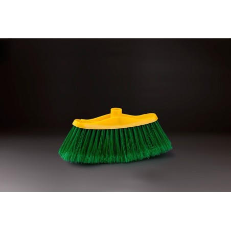 Escoba de interior curvada 30x3.5x11.5cm. Compra accesorios de baño industriales en VenusCatalogo.com